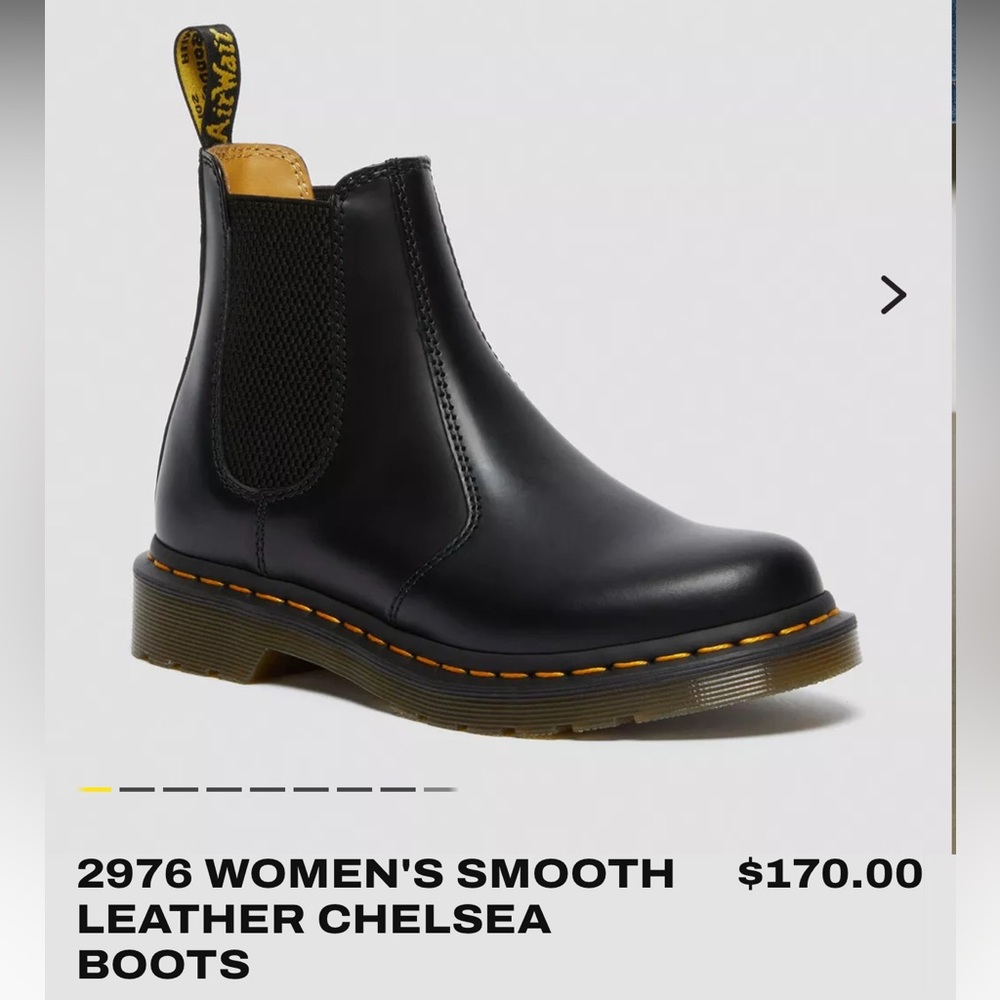 2976 Dr Marten Chelsea Boot